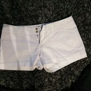 Gently used Mossimo white shorts sz 9(Juniors)